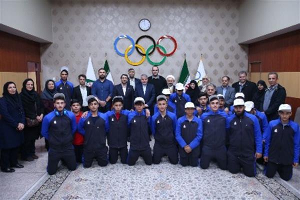 بازدید مسئولین و ورزشکاران سازمان بهزیستی استان تهران از موزه ملی ورزش ،المپیک ، پارالمپیک