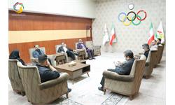 اهدایی دکتر صفا صاحب نیف رئیس فدراسیون تنیس عراق به موزه ملی ورزش، المپیک، پارالمپیک