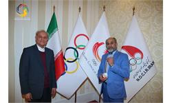 اولین اهدایی مدال نقره المپیک بارسلون به موزه ملی ورزش توسط عسکری محمدیان