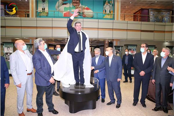 Iranian Wrestling Legend’s Statue Unveiled