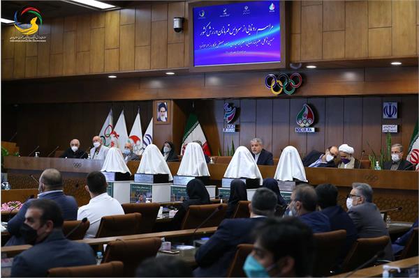 مراسم رونمایی از سردیس پنج تن از قهرمانان ورزش کشور