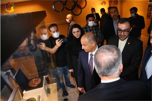 بازدید حسین المسلم مدیر کل شورای المپیک آسیا و رئیس فدراسیون بین المللی شنا از موزه ملی ورزش، المپیک، پارالمپیک