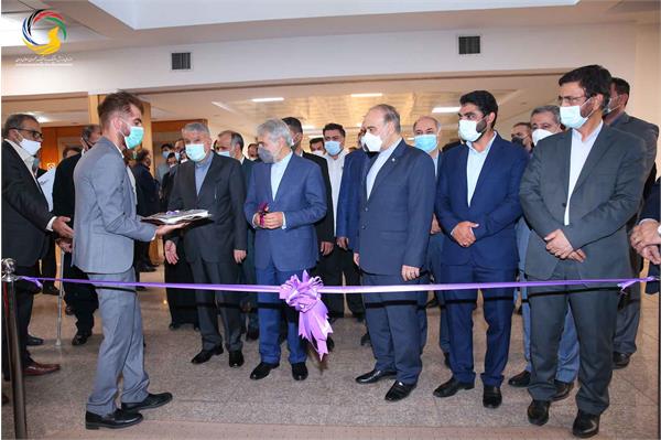 آئین رونمایی از سردیس ده نفر از قهرمانان تاریخ المپیک و پارالمپیک