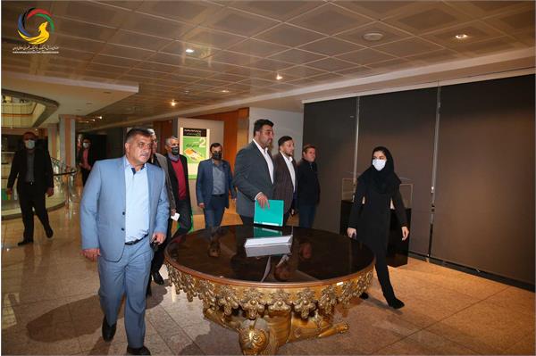 بازدید ایوان تیخن رئیس فدراسیون دو و میدانی بلاروس از موزه ملی ورزش، المپیک، پارالمپیک