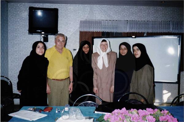 صغری نژاد نایبی _ عکس