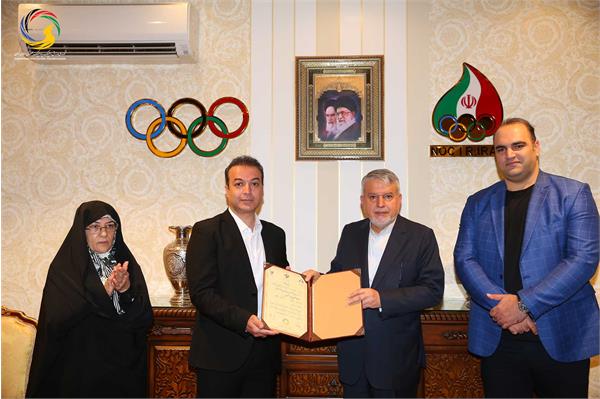 اهدایی مدال طلای بازی‌های آسیایی ۱۹۹۴هیروشیما فریبرز عسکری، پیشکسوت و قهرمان تکواندو به موزه ملی ورزش،المپیک، پارالمپیک