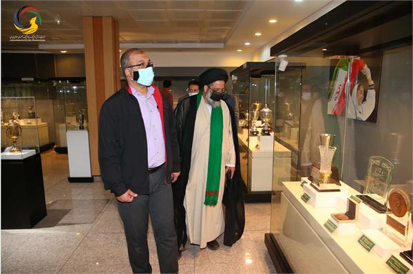 بازدید مدیران، معاون و کارکنان حوزه ستادی در سازمان سما دانشگاه آزاد اسلامی