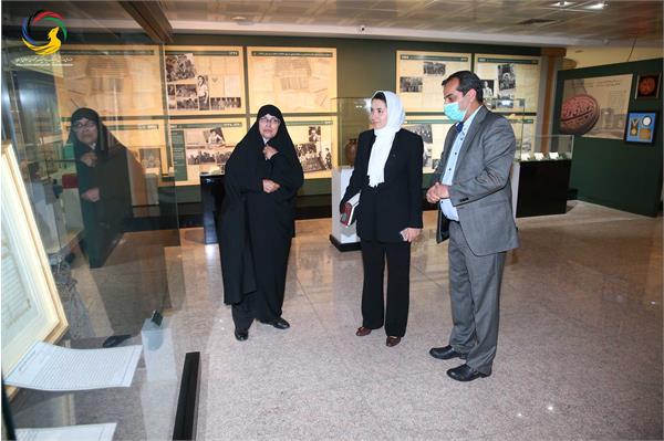 بازدید سمیرا اصغری جوانترین عضو کمیته بین المللی المپیک (IOC member) به همراه مهین فرهادی زاد معاون سابق توسعه ورزش بانوان وزارت ورزش و جوانان از موزه ملی ورزش، المپیک، پارالمپیک