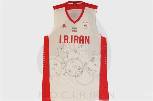 پیراهن ورزشی تیم ملی بسکتبال جمهوری اسلامی ایران