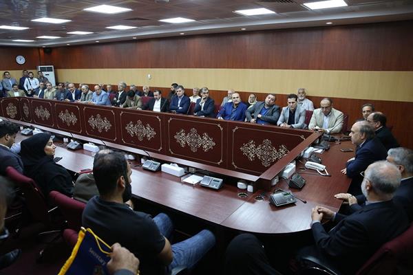 مراسم اهدا مدال و کاپ افتخارآفرینان ورزش کشور به موزه المپیک و پارالمپیک پارت دوم