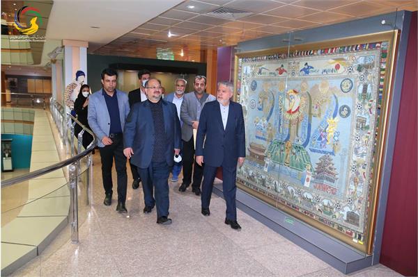 بازدید محمد شریعتمداری وزیر سابق تعاون، کار و رفاه اجتماعی از موزه ملی ورزش، المپیک، پارالمپیک