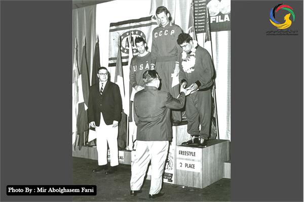 Gholamreza Takhti winning the 2nd title in Toledo 1962 World Wrestling Championship: