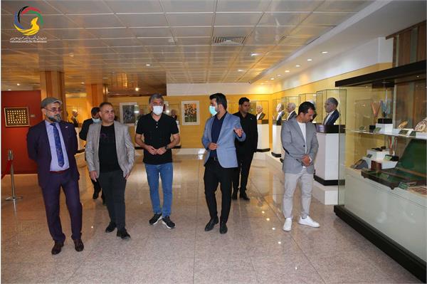 بازدید دکتر صفا صاحب نیف رئیس فدراسیون تنیس عراق از موزه ملی ورزش، المپیک، پارالمپیک