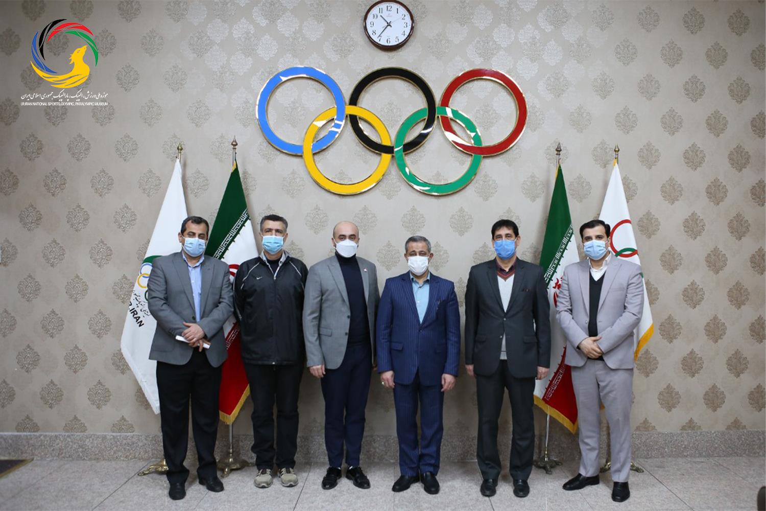 اهدایی انجمن بیس بال و سافت بال به موزه ملی ورزش