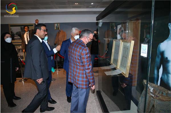 بازدید ریاست اتاق بازرگانی ایران و قطر از موزه ملی ورزش، المپیک، پارالمپیک