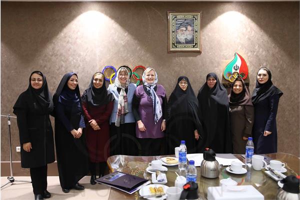 کمیسیون بانوان