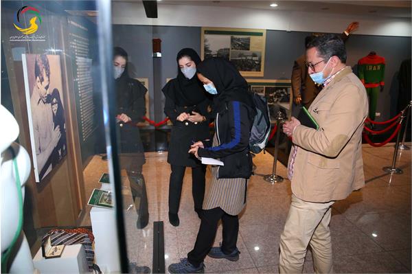 بازدید جمعی از کارشناسان دانشگاه صنعتی امیر کبیر از موزه ملی ورزش، المپیک، پارالمپیک