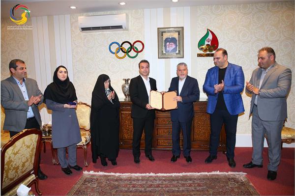 اهدایی مدال طلای بازی‌های آسیایی ۱۹۹۴هیروشیما فریبرز عسکری، پیشکسوت و قهرمان تکواندو به موزه ملی ورزش،المپیک، پارالمپیک