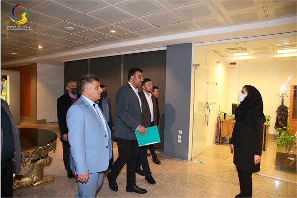 بازدید ایوان تیخن رئیس فدراسیون دو و میدانی بلاروس از موزه ملی ورزش، المپیک، پارالمپیک