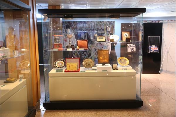 تندیس و الواح