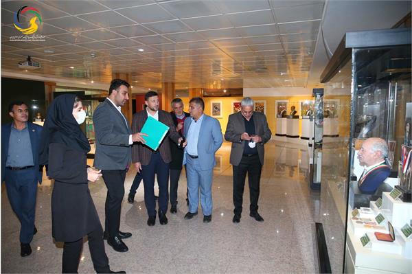 بازدید ایوان تیخن رئیس فدراسیون دو و میدانی بلاروس از موزه ملی ورزش، المپیک، پارالمپیک