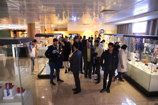 بازدید دانشجویان دانشگاه علامه طباطبایی از موزه المپیک