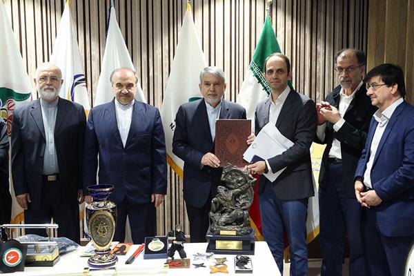 مراسم اهدا مدال و کاپ افتخارآفرینان ورزش کشور به موزه المپیک و پارالمپیک پارت دوم