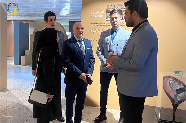بازدید آندری نوویکوو مدرس جهانی پیلاتس و عضو کنفدراسیون پیلاتس از موزه ملی ورزش، المپیک، پارالمپیک