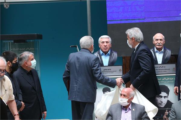 آئین رونمایی از تندیس پنج نفر از  مدال آوران تاریخ المپیک،پارالمپیک و شهدای ورزش کشور