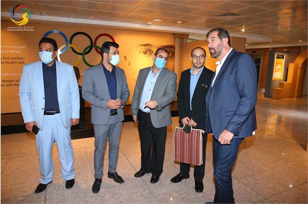 بازدید وسلین وویویچ سرمربی تیم ملی هندبال ایران از موزه ملی ورزش، المپیک، پارالمپیک