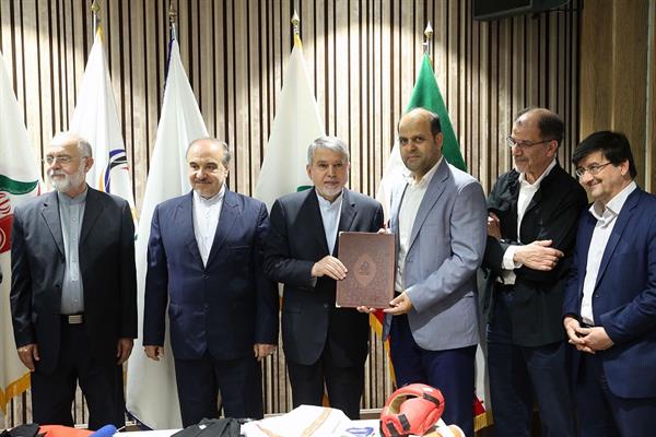 مراسم اهدا مدال و کاپ افتخارآفرینان ورزش کشور به موزه المپیک و پارالمپیک پارت دوم