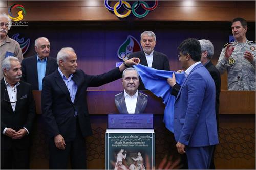 مراسم تجلیل از پیشکسوتان بوکس ایران و رونمایی از سردیس ماسیس هامبارسومیان