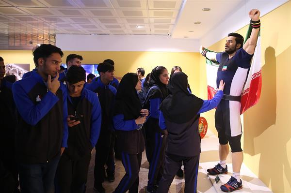بازدید ریاست سازمان بهزیستی از موزه ملی ورزش، المپیک و پارالمپیک