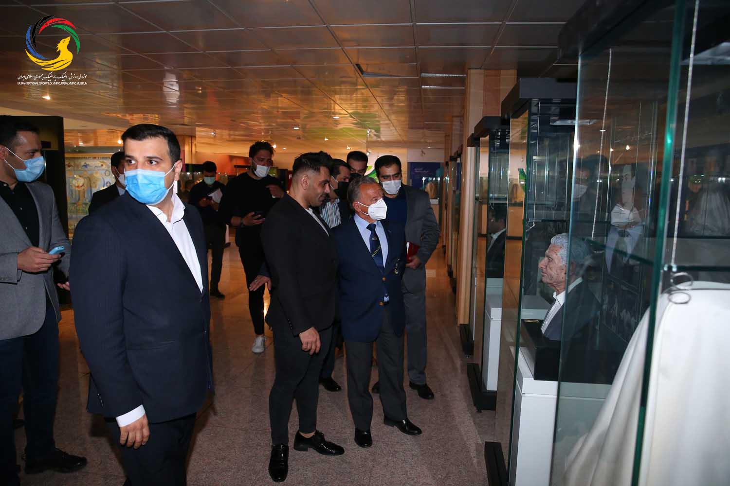 بازدید رافائل سانتونخا رئیس اسپانیایی فدراسیون جهانی از موزه ملی ورزش