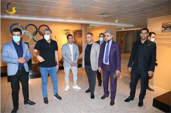 بازدید دکتر صفا صاحب نیف رئیس فدراسیون تنیس عراق از موزه ملی ورزش، المپیک، پارالمپیک