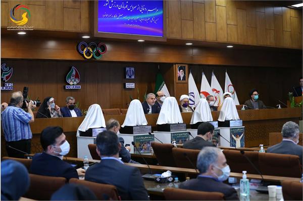 مراسم رونمایی از سردیس پنج تن از قهرمانان ورزش کشور