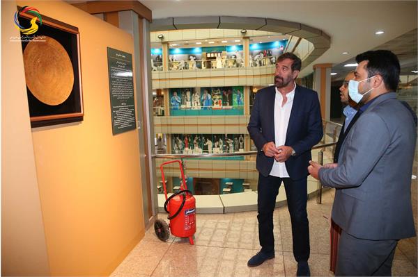 بازدید وسلین وویویچ سرمربی تیم ملی هندبال ایران از موزه ملی ورزش، المپیک، پارالمپیک