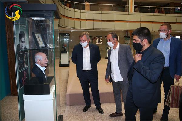 بازدید رئیس فدراسیون کشتی صربستان از موزه ملی ورزش،المپیک،پارالمپیک