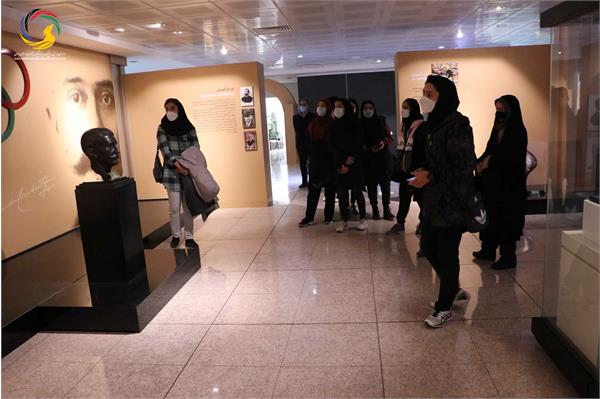 بازدید نخبگان دانشکده فنی و حرفه ای شریعتی از موزه ملی ورزش، المپیک، پارالمپیک