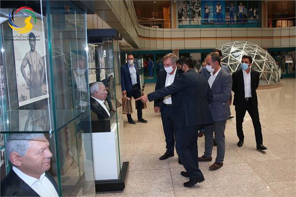 بازدید رئیس فدراسیون کشتی صربستان از موزه ملی ورزش،المپیک،پارالمپیک