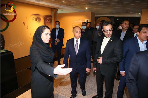 بازدید حسین المسلم مدیر کل شورای المپیک آسیا و رئیس فدراسیون بین المللی شنا از موزه ملی ورزش، المپیک، پارالمپیک