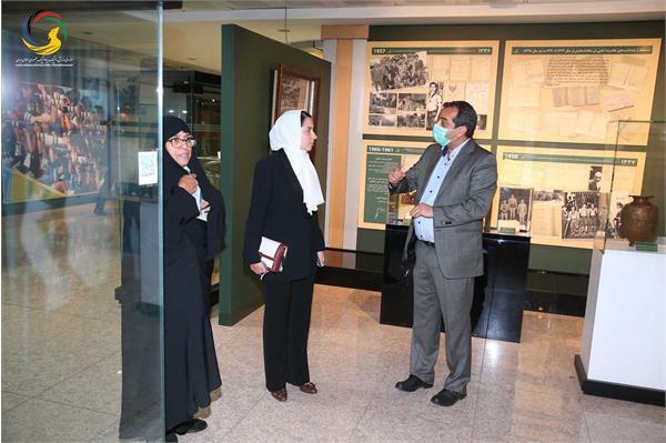 بازدید سمیرا اصغری جوانترین عضو کمیته بین المللی المپیک (IOC member) به همراه مهین فرهادی زاد معاون سابق توسعه ورزش بانوان وزارت ورزش و جوانان از موزه ملی ورزش، المپیک، پارالمپیک
