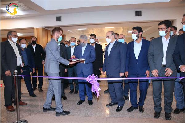 آئین رونمایی از سردیس ده نفر از قهرمانان تاریخ المپیک و پارالمپیک