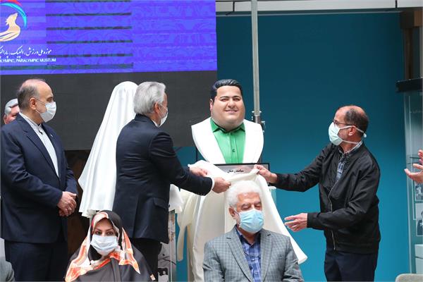 آئین رونمایی از تندیس پنج نفر از  مدال آوران تاریخ المپیک،پارالمپیک و شهدای ورزش کشور
