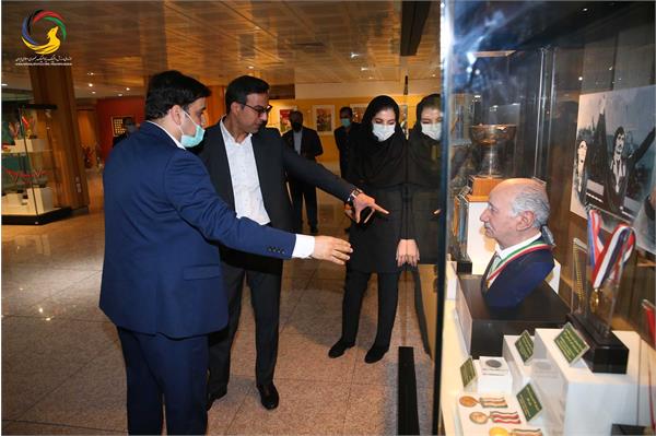 بازدید ریاست اتاق بازرگانی ایران و قطر از موزه ملی ورزش، المپیک، پارالمپیک