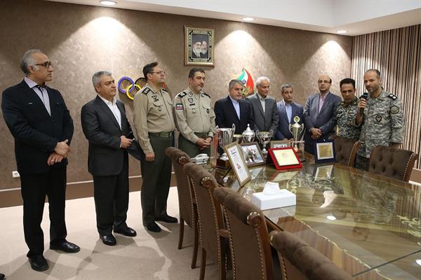 مراسم اهدا مدال و کاپ افتخارآفرینان ورزش کشور به موزه المپیک و پارالمپیک پارت سوم