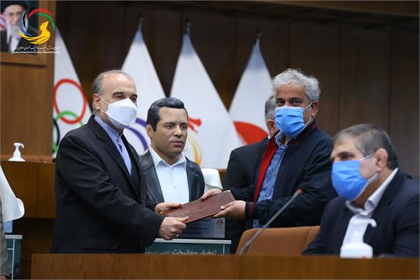 رونمایی از سردیس شش تن از قهرمانان افتخارآفرینان ورزش کشور