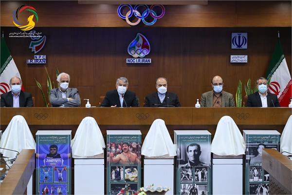 رونمایی از سردیس شش تن از قهرمانان افتخارآفرینان ورزش کشور
