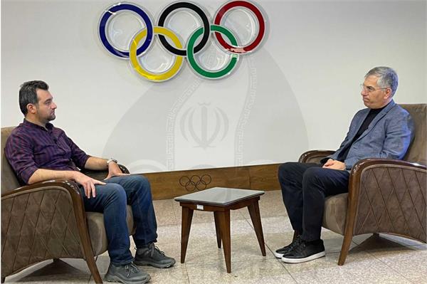 مهران شاهین طبع