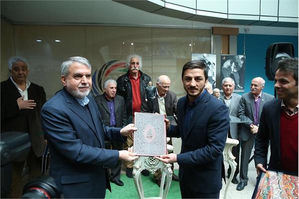 آیین بزرگداشت و رونمایی از دست نوشته های غلامرضا تختی